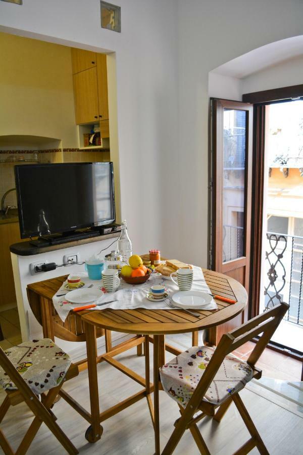 Abbardente Appartamento In Centro Cagliari Exterior foto